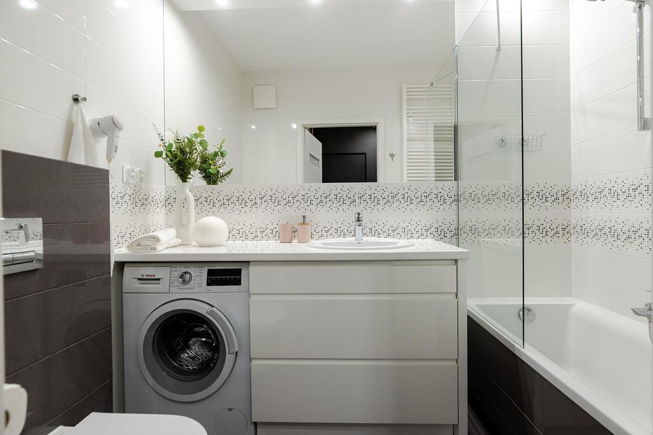 Studio Wola Apartament Kasprzaka - Wifi + Smart Tv وارسو المظهر الخارجي الصورة